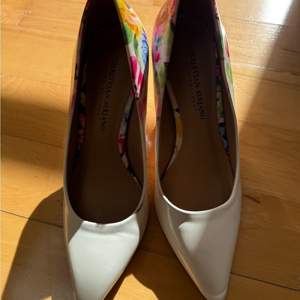 Christian Siriano Women's White Floral Heels